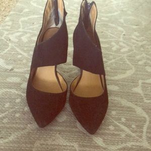 Not too tall heels, perfect for special occasions